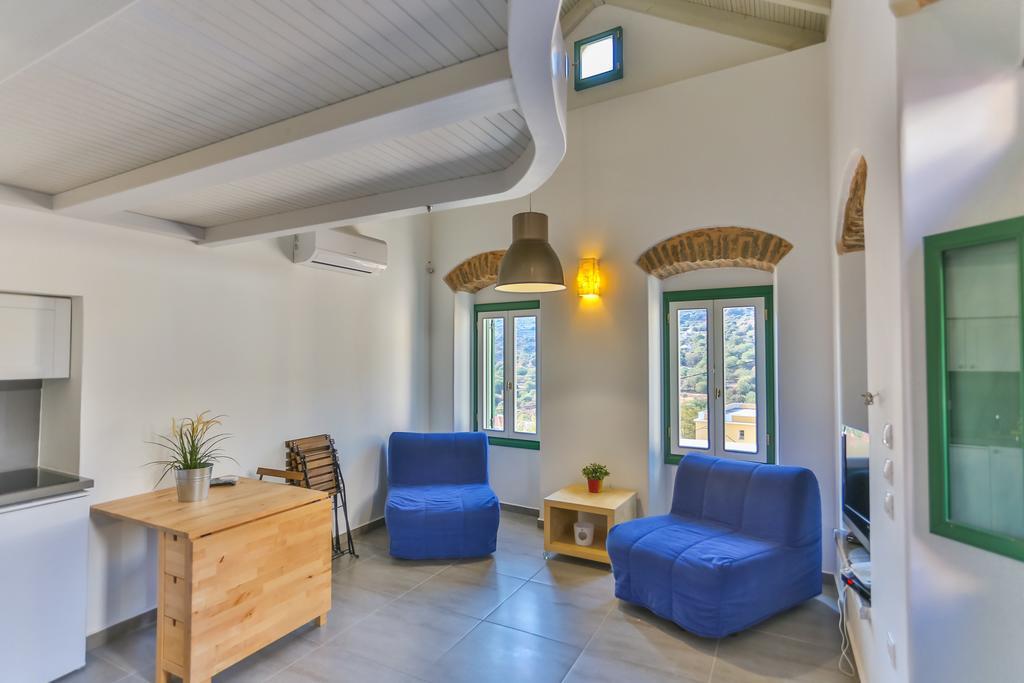 Annika Deluxe Apartments Đảo Sými Ngoại thất bức ảnh