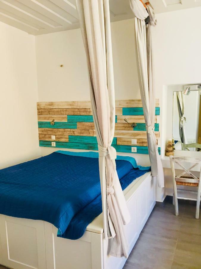 Annika Deluxe Apartments Đảo Sými Ngoại thất bức ảnh